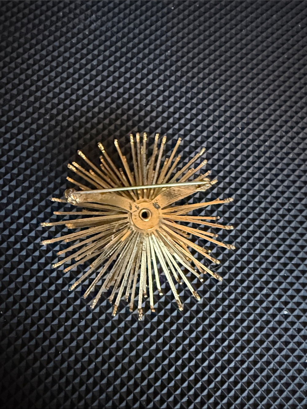 Gold Sunburst Brooch with Amber Gem - Picture 3 of 4